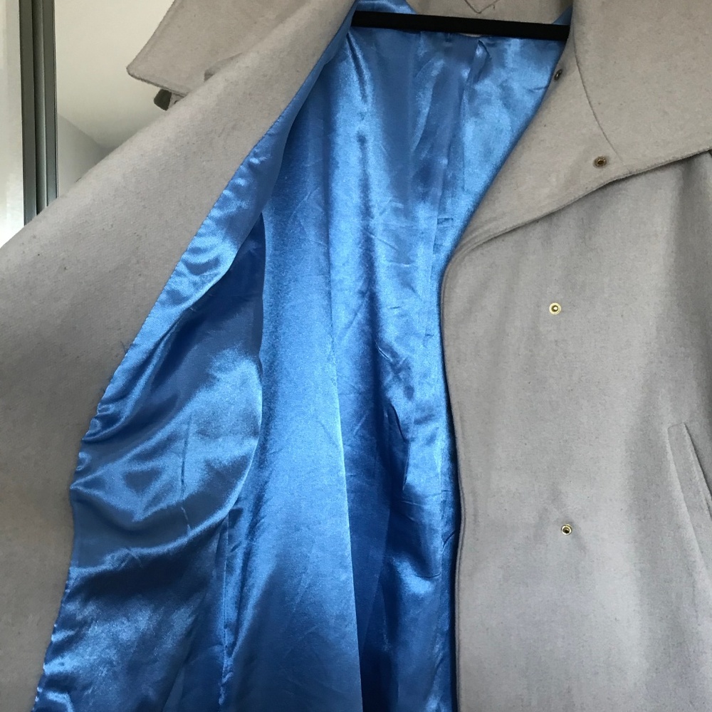 Grey Mid-length Coat with Gold Stud Sleeves - Picture 6 of 8